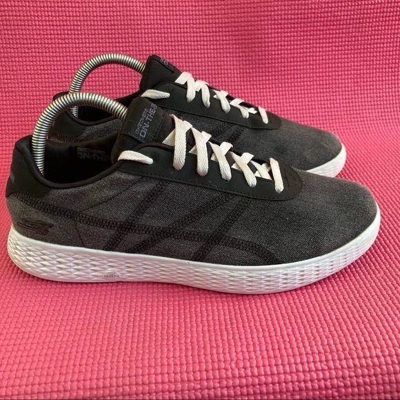 Skechers on the go glide sprint walking shoe women’s 10 - Picture 1 of 8